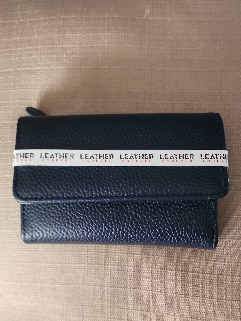New Mundi Classic Navy Leather Wallet - Women, NWT